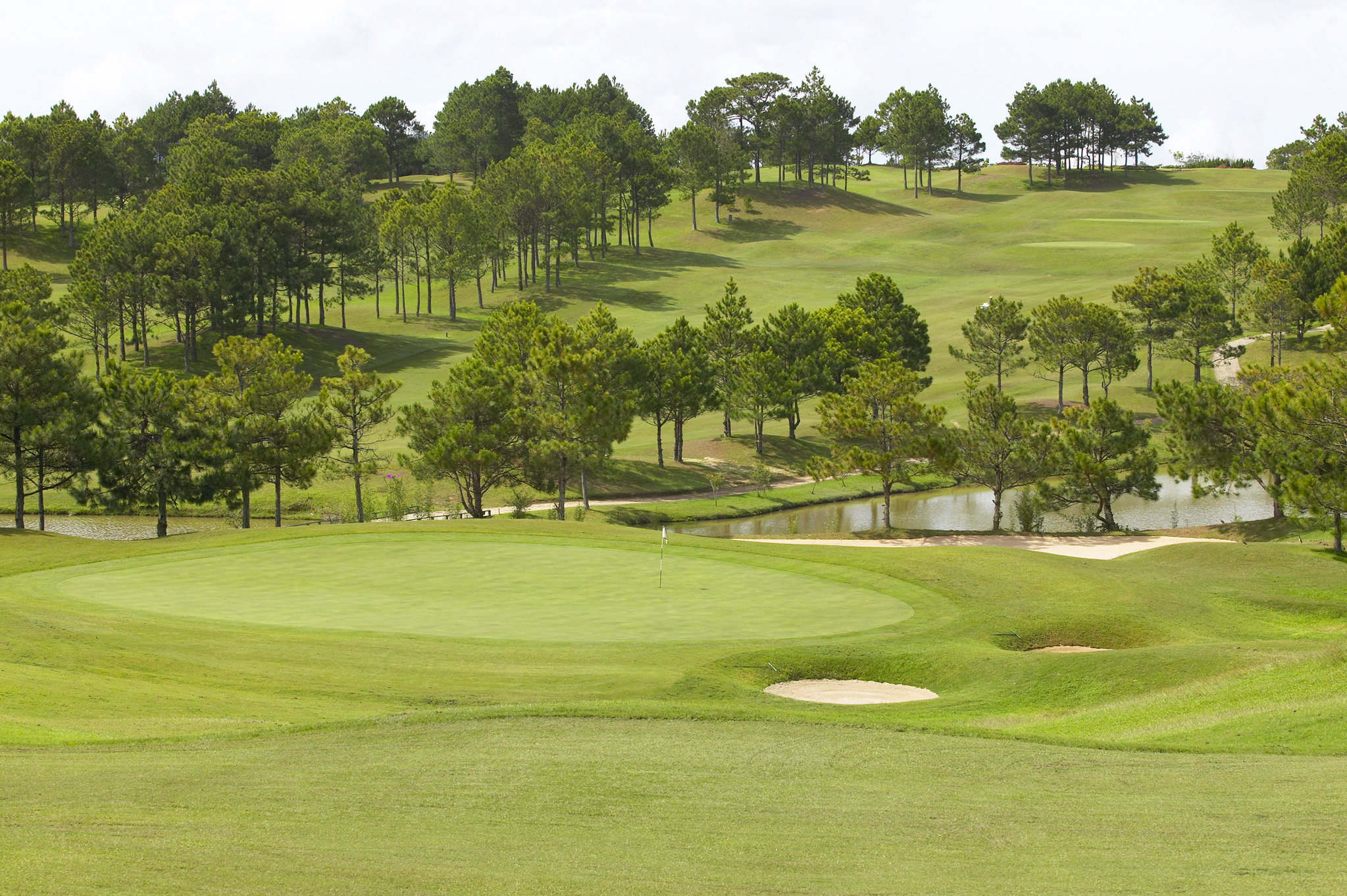 Tour trải nghiệm các sân golf tốt nhất Việt Nam – 9 đêm 10 ngày
